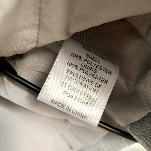 VICI Posh Preview Cropped Pinstripe Blazer Shorts Set Grey - Picture 16 of 16